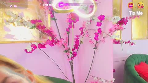Snapshot of scarlette04 chatting on September 21, 2025, 8:54 pm SCARLETTE online show from September 21, 2025, 8:54 pm