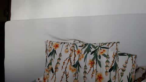 Scarlett online show from October 7, 2025, 12:24 pm