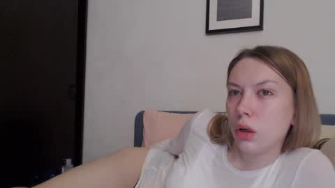 Scarlett online show from November 3, 2025, 4:08 pm