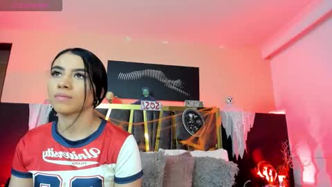 Snapshot of scarlettorres chatting on October 26, 2025, 4:13 pm scarlettorres online show from October 26, 2025, 4:13 pm