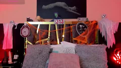 Snapshot of scarlettorres chatting on October 29, 2025, 7:04 pm scarlettorres online show from October 29, 2025, 7:04 pm