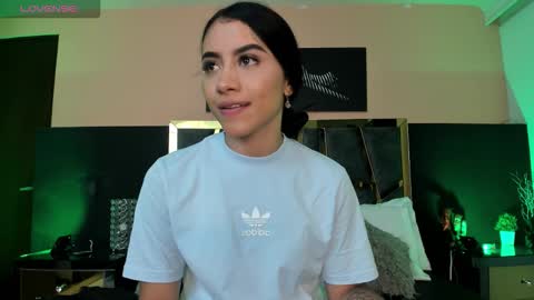 Snapshot of scarlettorres chatting on November 16, 2025, 5:07 pm scarlettorres online show from November 16, 2025, 5:07 pm