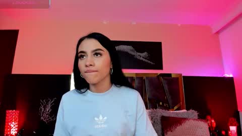 Snapshot of scarlettorres chatting on December 1, 2025, 7:08 pm scarlettorres online show from December 1, 2025, 7:08 pm