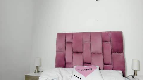 Snapshot of scarlettt_moon chatting on January 7, 2025, 6:03 pm scarlettt_moon online show from January 7, 2025, 6:03 pm