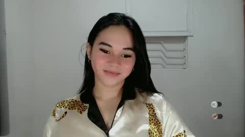 Snapshot of scarletvamp chatting on February 5, 2025, 6:37 pm scarletvamp online show from February 5, 2025, 6:37 pm