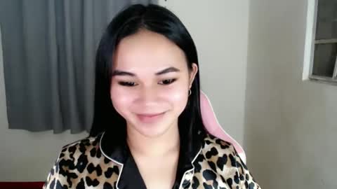 Snapshot of scarletvamp chatting on February 12, 2025, 10:59 pm scarletvamp online show from February 12, 2025, 10:59 pm