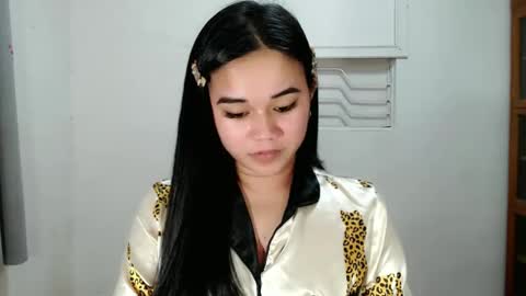 Snapshot of scarletvamp chatting on February 17, 2025, 12:16 pm scarletvamp online show from February 17, 2025, 12:16 pm