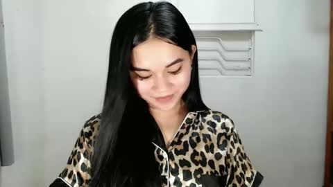 Snapshot of scarletvamp chatting on February 19, 2025, 10:20 pm scarletvamp online show from February 19, 2025, 10:20 pm