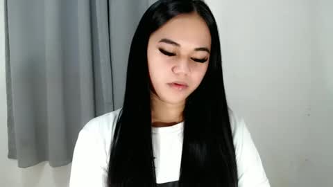 Snapshot of scarletvamp chatting on March 12, 2025, 6:44 pm scarletvamp online show from March 12, 2025, 6:44 pm