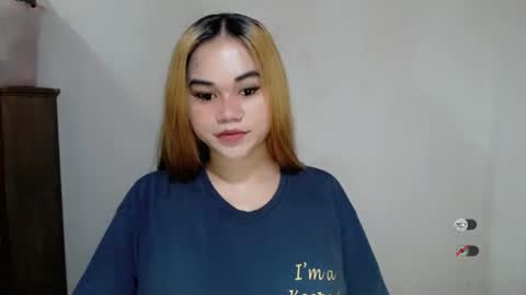 Snapshot of scarletvamp chatting on October 12, 2025, 11:15 pm scarletvamp online show from October 12, 2025, 11:15 pm