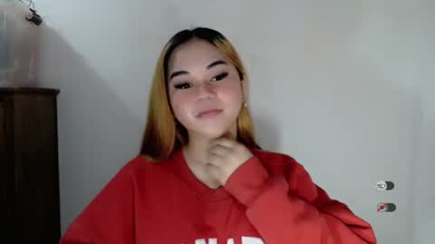 Snapshot of scarletvamp chatting on November 4, 2025, 1:05 am scarletvamp online show from November 4, 2025, 1:05 am