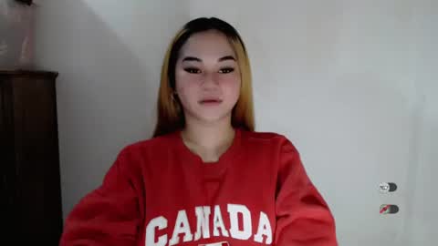 Snapshot of scarletvamp chatting on November 8, 2025, 12:33 am scarletvamp online show from November 8, 2025, 12:33 am