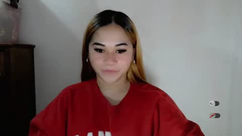 Snapshot of scarletvamp chatting on November 9, 2025, 1:37 am scarletvamp online show from November 9, 2025, 1:37 am