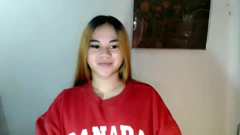 Snapshot of scarletvamp chatting on December 13, 2025, 10:26 pm scarletvamp online show from December 13, 2025, 10:26 pm