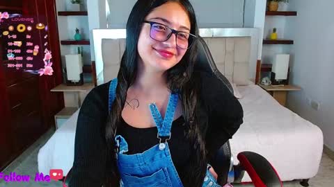 Snapshot of scarlleth_1 chatting on January 10, 2025, 12:15 pm scarllet online show from January 10, 2025, 12:15 pm