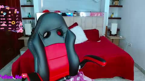 Snapshot of scarlleth_1 chatting on February 28, 2025, 12:09 pm scarllet online show from February 28, 2025, 12:09 pm