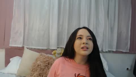 Snapshot of sccarlettjonnes chatting on November 9, 2025, 10:57 am SCARLET online show from November 9, 2025, 10:57 am