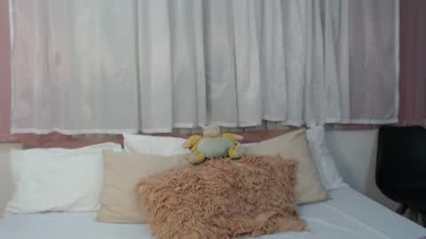 Snapshot of sccarlettjonnes chatting on November 21, 2025, 12:15 pm SCARLET online show from November 21, 2025, 12:15 pm