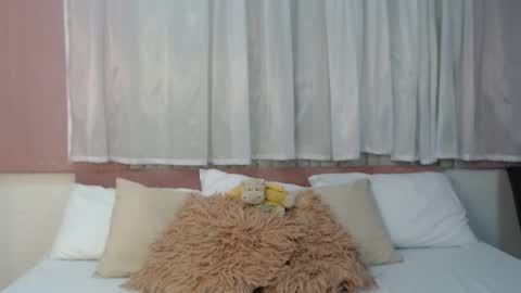 Snapshot of sccarlettjonnes chatting on November 26, 2025, 12:06 pm SCARLET online show from November 26, 2025, 12:06 pm