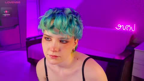 Snapshot of school_love chatting on December 3, 2024, 1:10 pm Rina online show from December 3, 2024, 1:10 pm