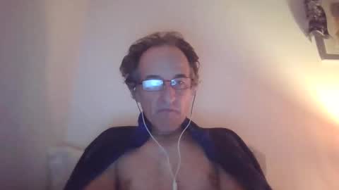 scotchwhieskie online show from November 3, 2025, 12:13 am