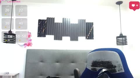 Snapshot of scottdamar chatting on December 4, 2025, 7:11 pm Damar online show from December 4, 2025, 7:11 pm