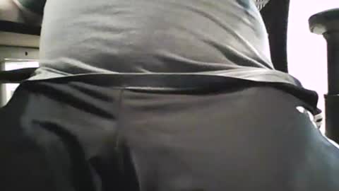 Snapshot of scottie813 chatting on December 24, 2024, 1:50 pm scottie813 online show from December 24, 2024, 1:50 pm