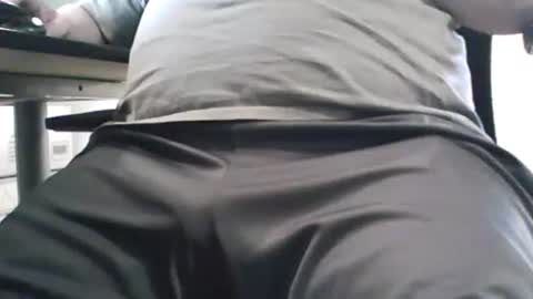 Snapshot of scottie813 chatting on February 20, 2025, 12:25 pm scottie813 online show from February 20, 2025, 12:25 pm