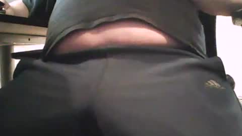 Snapshot of scottie813 chatting on March 5, 2025, 12:11 pm scottie813 online show from March 5, 2025, 12:11 pm