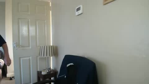 Snapshot of scottsman214 chatting on November 17, 2025, 11:38 am James online show from November 17, 2025, 11:38 am