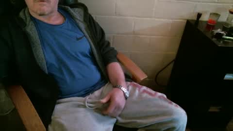 eating pussy  sucking dick online show from January 5, 2025, 6:24 pm