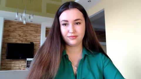 Snapshot of sea_cocktail chatting on February 3, 2025, 8:35 am Elizabeth online show from February 3, 2025, 8:35 am