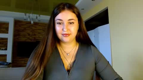 Elizabeth  online show from November 3, 2025, 8:04 am