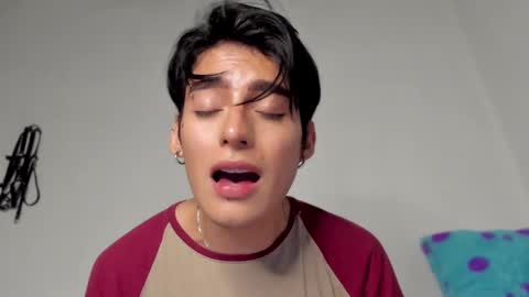 Snapshot of sebas_rosse chatting on December 9, 2024, 1:18 am sebastian online show from December 9, 2024, 1:18 am