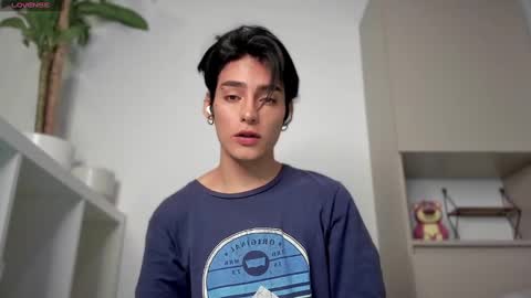 Snapshot of sebas_rosse chatting on December 19, 2024, 4:02 am sebastian online show from December 19, 2024, 4:02 am