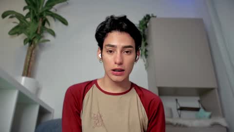 Snapshot of sebas_rosse chatting on January 5, 2025, 2:49 am sebastian online show from January 5, 2025, 2:49 am