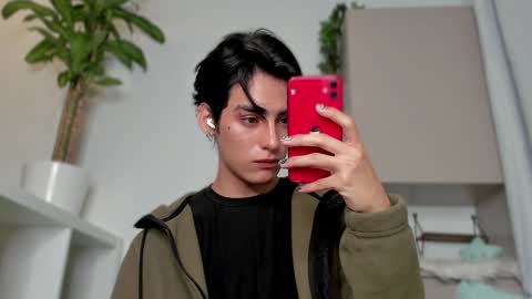 Snapshot of sebas_rosse chatting on January 26, 2025, 2:45 am sebastian online show from January 26, 2025, 2:45 am