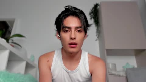 Snapshot of sebas_rosse chatting on February 22, 2025, 2:28 am sebastian online show from February 22, 2025, 2:28 am