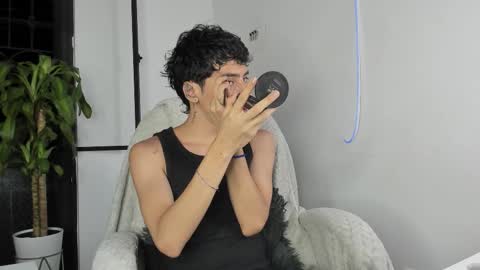 Snapshot of sebas_rosse chatting on September 27, 2025, 11:21 pm sebastian online show from September 27, 2025, 11:21 pm