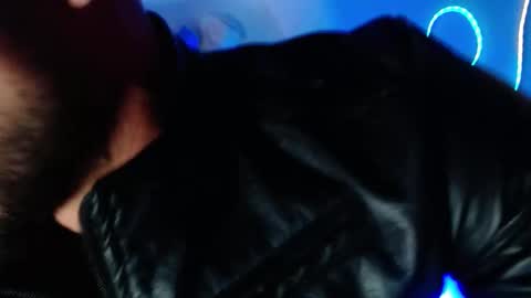 Snapshot of sebastian_025 chatting on November 9, 2025, 9:18 am Sebastian online show from November 9, 2025, 9:18 am