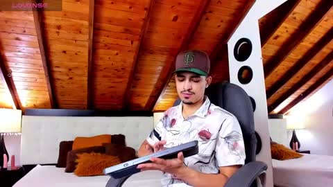 Sebastian Berne online show from February 13, 2025, 7:42 pm