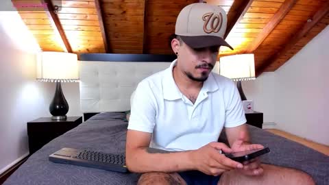 Sebastian Berne online show from November 14, 2025, 9:46 pm