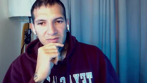 Sebastian online show from November 2, 2025, 1:13 pm