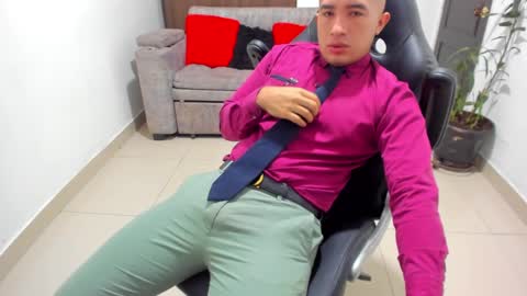 Snapshot of sebastian_oconnor77 chatting on January 22, 2025, 12:06 pm juan sebastian online show from January 22, 2025, 12:06 pm