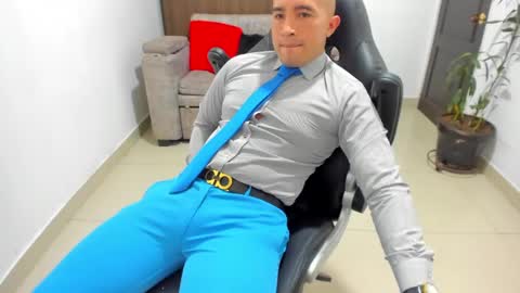 Snapshot of sebastian_oconnor77 chatting on January 24, 2025, 6:14 pm juan sebastian online show from January 24, 2025, 6:14 pm