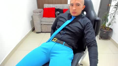 Snapshot of sebastian_oconnor77 chatting on January 28, 2025, 6:17 pm juan sebastian online show from January 28, 2025, 6:17 pm