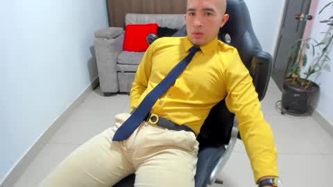 Snapshot of sebastian_oconnor77 chatting on January 29, 2025, 3:15 pm juan sebastian online show from January 29, 2025, 3:15 pm