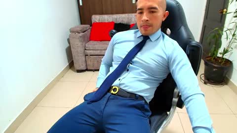 Snapshot of sebastian_oconnor77 chatting on February 1, 2025, 6:19 pm juan sebastian online show from February 1, 2025, 6:19 pm