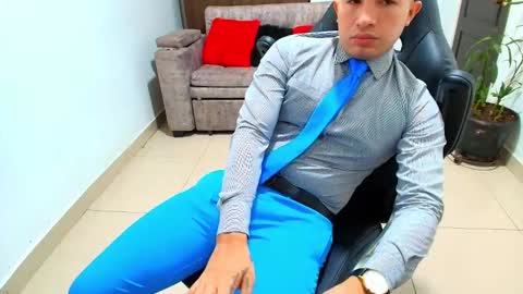 Snapshot of sebastian_oconnor77 chatting on February 2, 2025, 12:24 pm juan sebastian online show from February 2, 2025, 12:24 pm