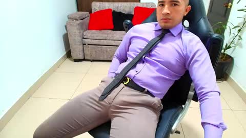 Snapshot of sebastian_oconnor77 chatting on February 5, 2025, 6:26 pm juan sebastian online show from February 5, 2025, 6:26 pm